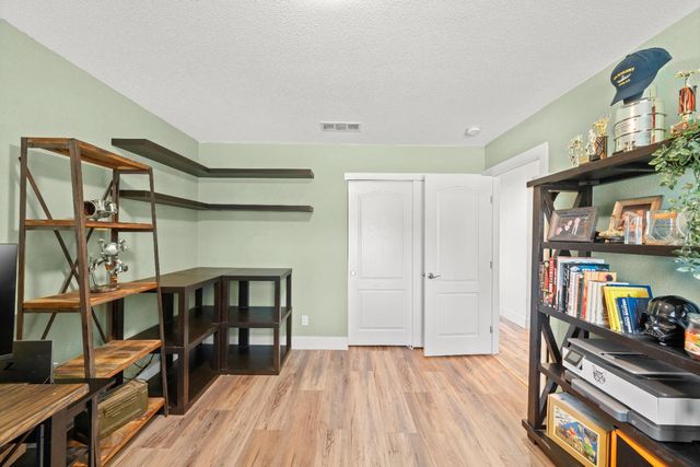 6446 Everest Way, Sacramento, CA 95842