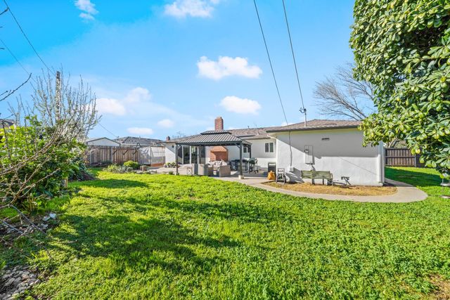 6446 Everest Way, Sacramento, CA 95842