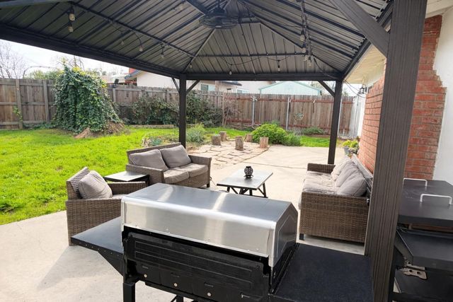 6446 Everest Way, Sacramento, CA 95842