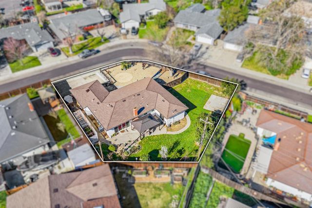 6446 Everest Way, Sacramento, CA 95842