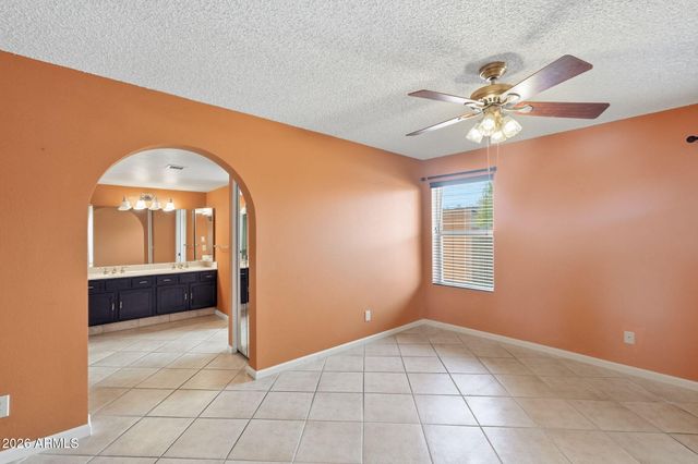 226 E GLENCOVE Street, Mesa, AZ 85201