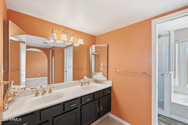 226 E GLENCOVE Street, Mesa, AZ 85201