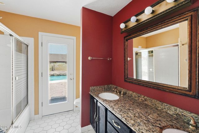 226 E GLENCOVE Street, Mesa, AZ 85201