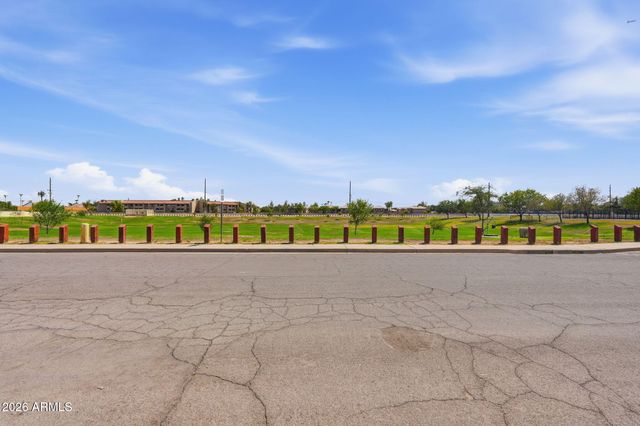 226 E GLENCOVE Street, Mesa, AZ 85201