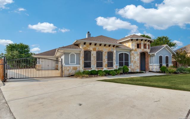 198 JASPER PT, Castroville, TX 78009
