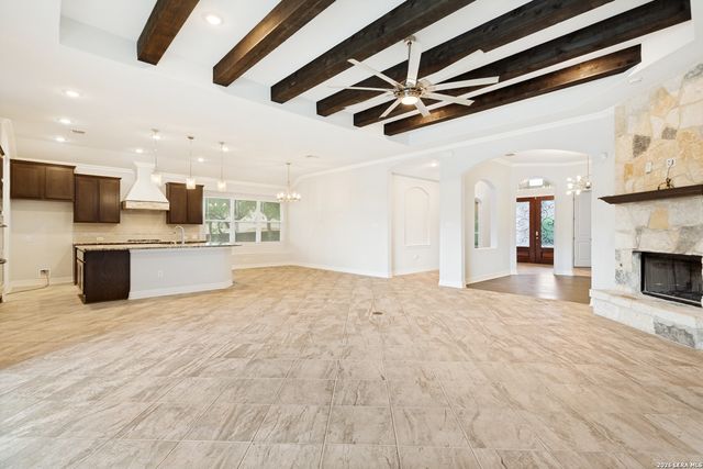 198 JASPER PT, Castroville, TX 78009