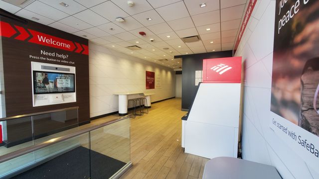 2428 N LINCOLN Avenue, Chicago, IL 60614