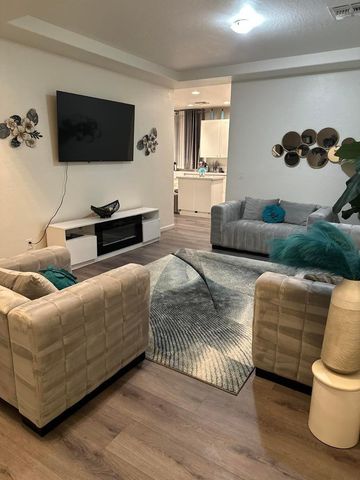 6424 N Florence Avenue, Litchfield Park, AZ 85340