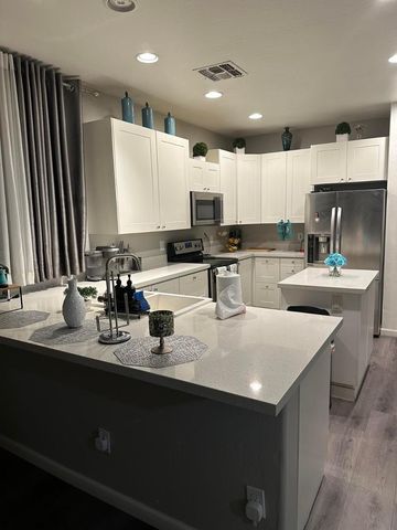 6424 N Florence Avenue, Litchfield Park, AZ 85340