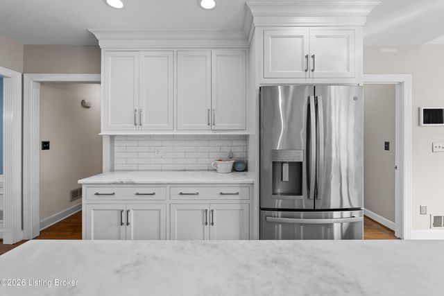 10713 Rock Moss Ct, Louisville, KY 40291