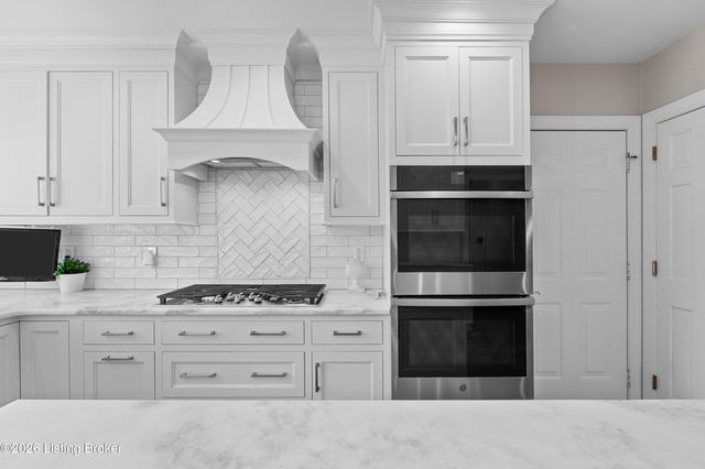 10713 Rock Moss Ct, Louisville, KY 40291