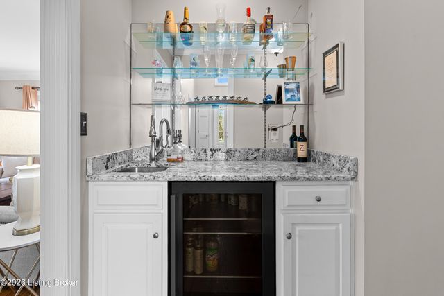 10713 Rock Moss Ct, Louisville, KY 40291