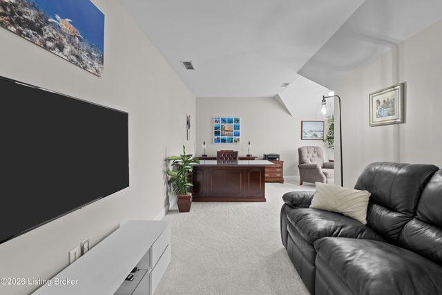 10713 Rock Moss Ct, Louisville, KY 40291