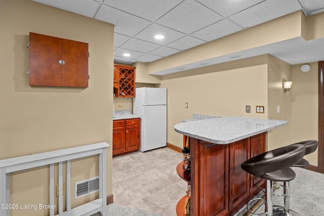 10713 Rock Moss Ct, Louisville, KY 40291