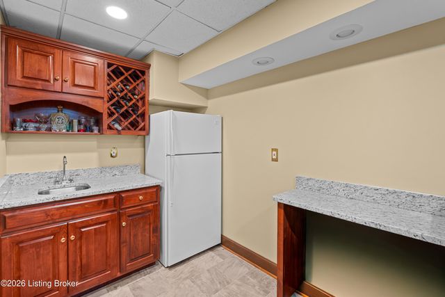 10713 Rock Moss Ct, Louisville, KY 40291