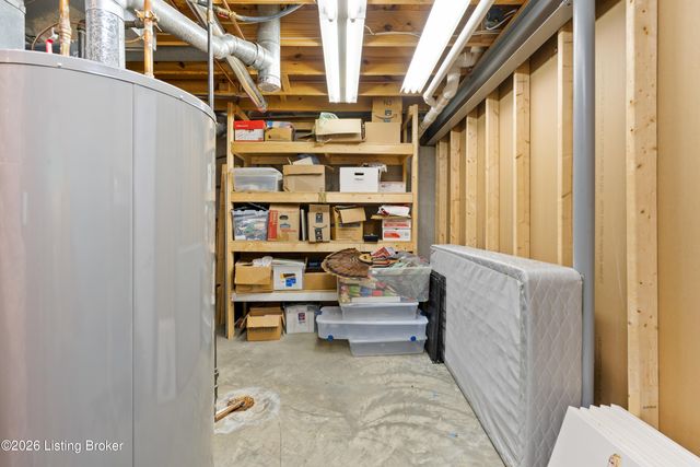 10713 Rock Moss Ct, Louisville, KY 40291