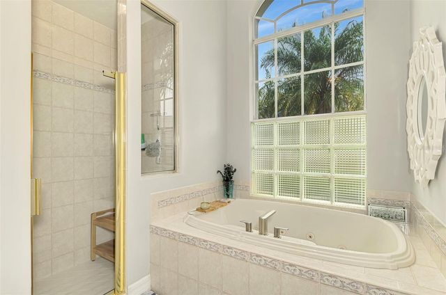 18 SAINT CROIX WAY, Englewood, FL 34223