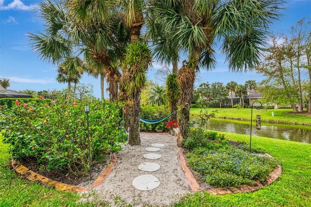 18 SAINT CROIX WAY, Englewood, FL 34223