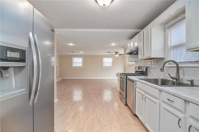 5813 Harvard Avenue, Raytown, MO 64133