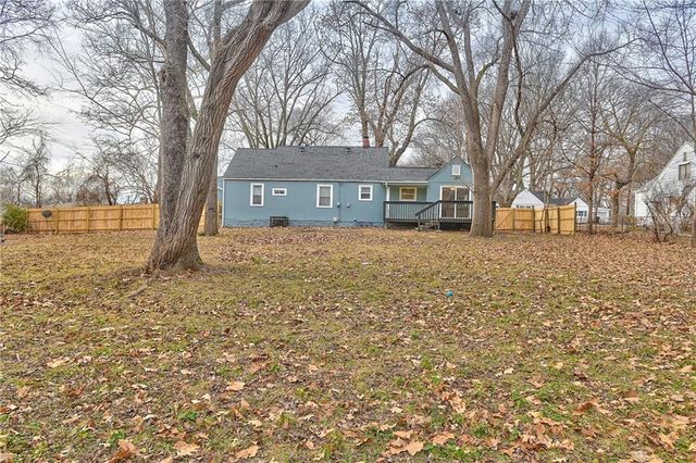 5813 Harvard Avenue, Raytown, MO 64133