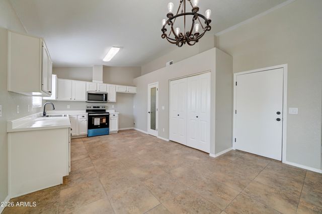 1881 W 12TH Avenue, Apache Junction, AZ 85120