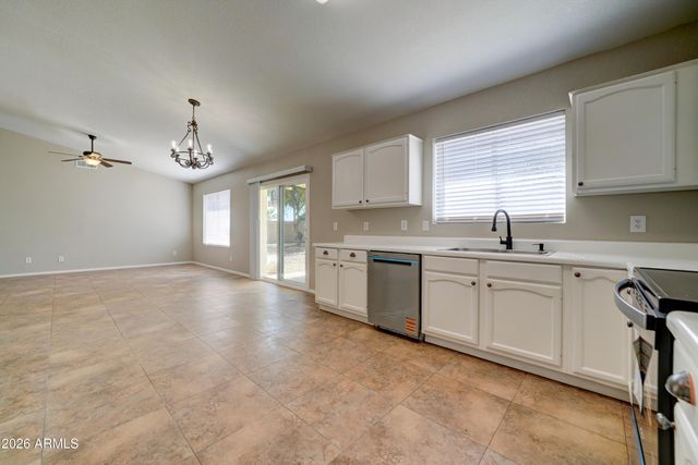 1881 W 12TH Avenue, Apache Junction, AZ 85120