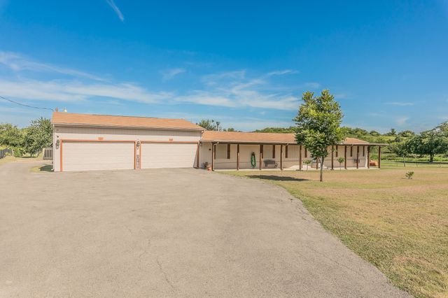 6117 County Road 915, Joshua, TX 76058