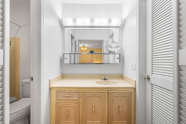 1010 Circle Terrace E C, Delray Beach, FL 33445