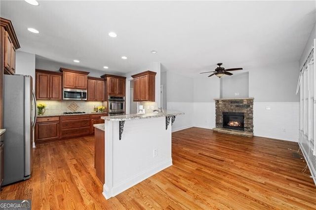 146 Creek Side Way, Ball Ground, GA 30107