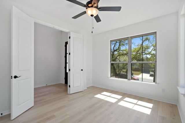 484 Painted Creek WAY, Kyle, TX 78640