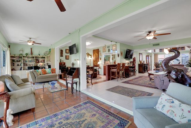 4114 W Palm Aire Drive 141B, Pompano Beach, FL 33069