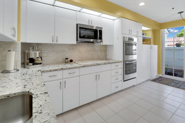 4114 W Palm Aire Drive 141B, Pompano Beach, FL 33069