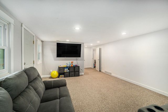 8035 48th Avenue, Hudsonville, MI 49426