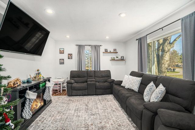 8035 48th Avenue, Hudsonville, MI 49426