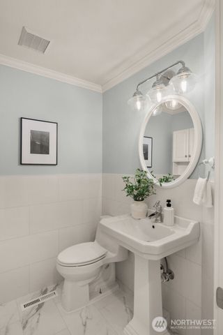 24325 SE 40th Place, Sammamish, WA 98029