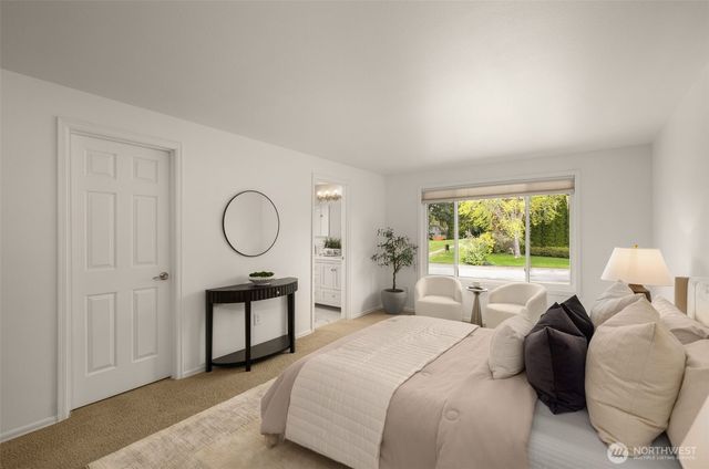 24325 SE 40th Place, Sammamish, WA 98029