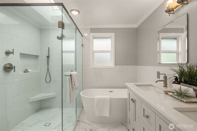 24325 SE 40th Place, Sammamish, WA 98029
