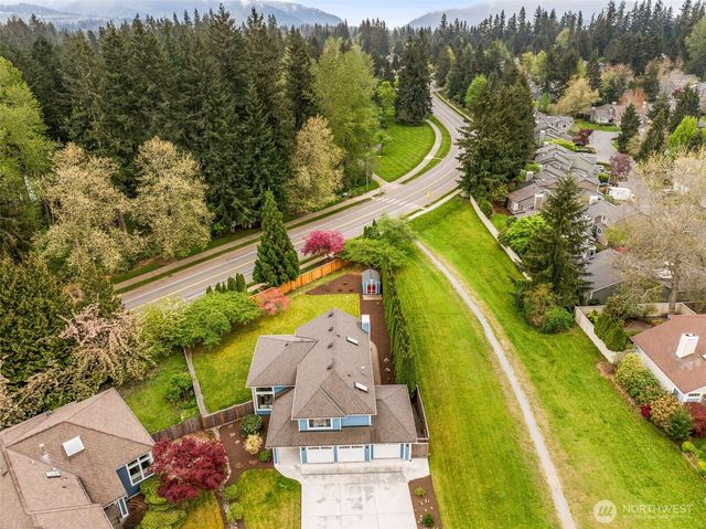 24325 SE 40th Place, Sammamish, WA 98029