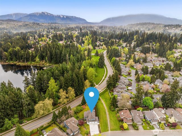 24325 SE 40th Place, Sammamish, WA 98029