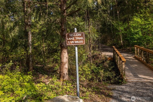 24325 SE 40th Place, Sammamish, WA 98029