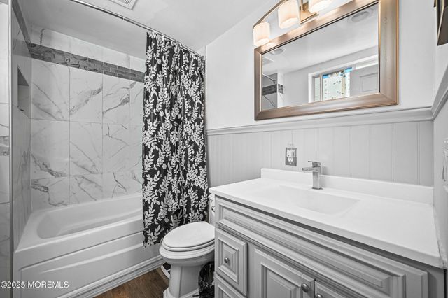 557 Lloyd Road, B, Hazlet, NJ 07730