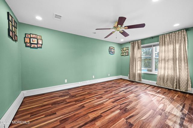 557 Lloyd Road, B, Hazlet, NJ 07730