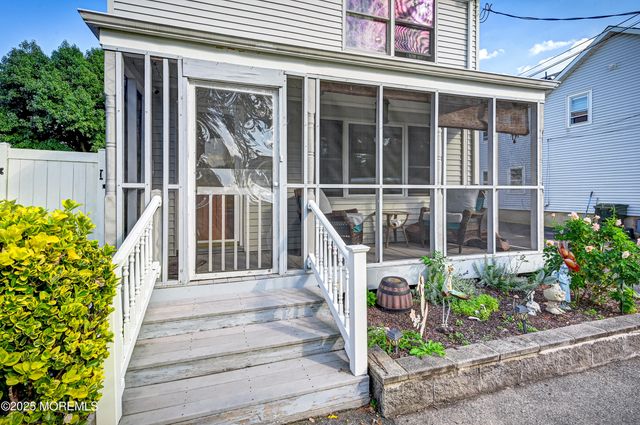 557 Lloyd Road, B, Hazlet, NJ 07730