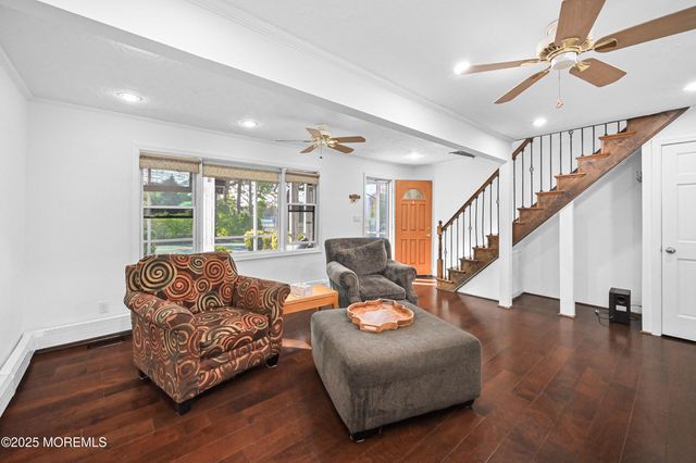 557 Lloyd Road, B, Hazlet, NJ 07730