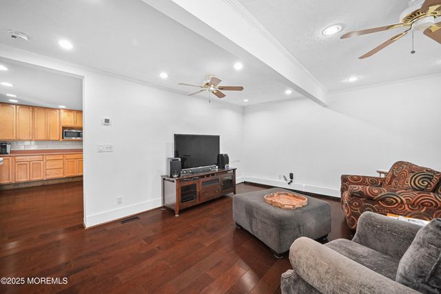 557 Lloyd Road, B, Hazlet, NJ 07730