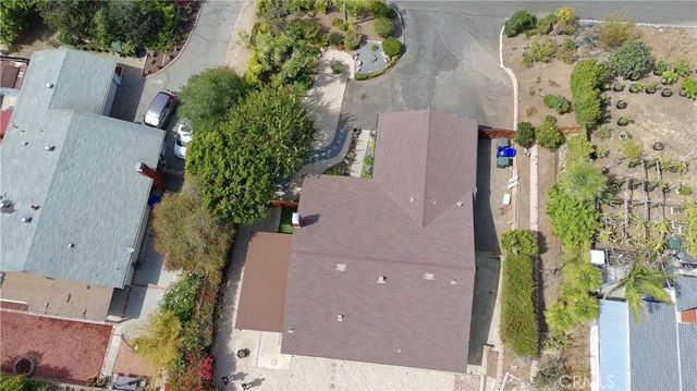 1192 Caren Road, Vista, CA 92083