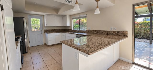 1192 Caren Road, Vista, CA 92083
