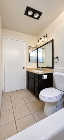 1192 Caren Road, Vista, CA 92083