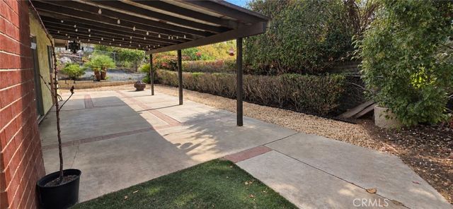 1192 Caren Road, Vista, CA 92083