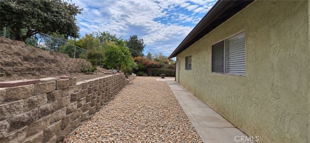 1192 Caren Road, Vista, CA 92083